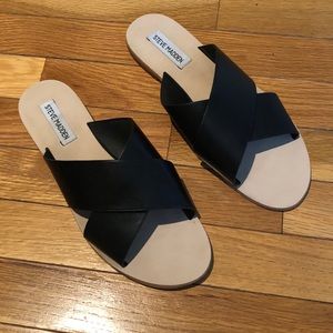 Steve Madden | Mylia Crisscross Slider Sandal